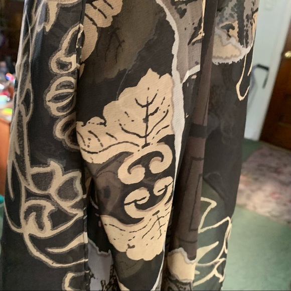 Peter Nygard VERY Large Silk Scarf Sarong Sized - 36” by 72” - Picture 3 of 12